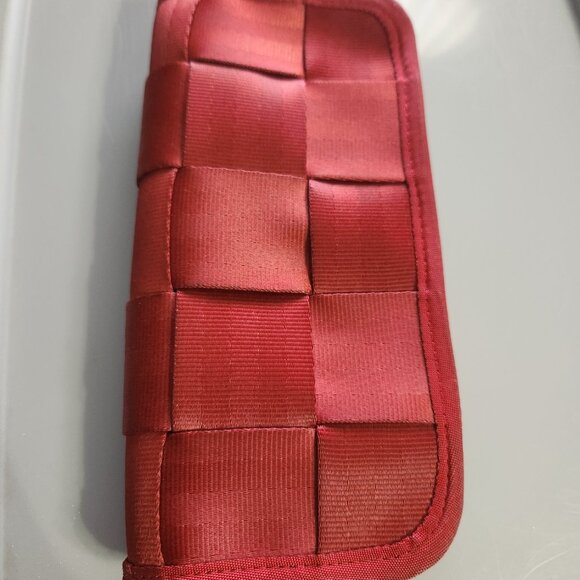 Harveys Original Classic Red Lola and Clutch Wallet - Picture 7 of 9